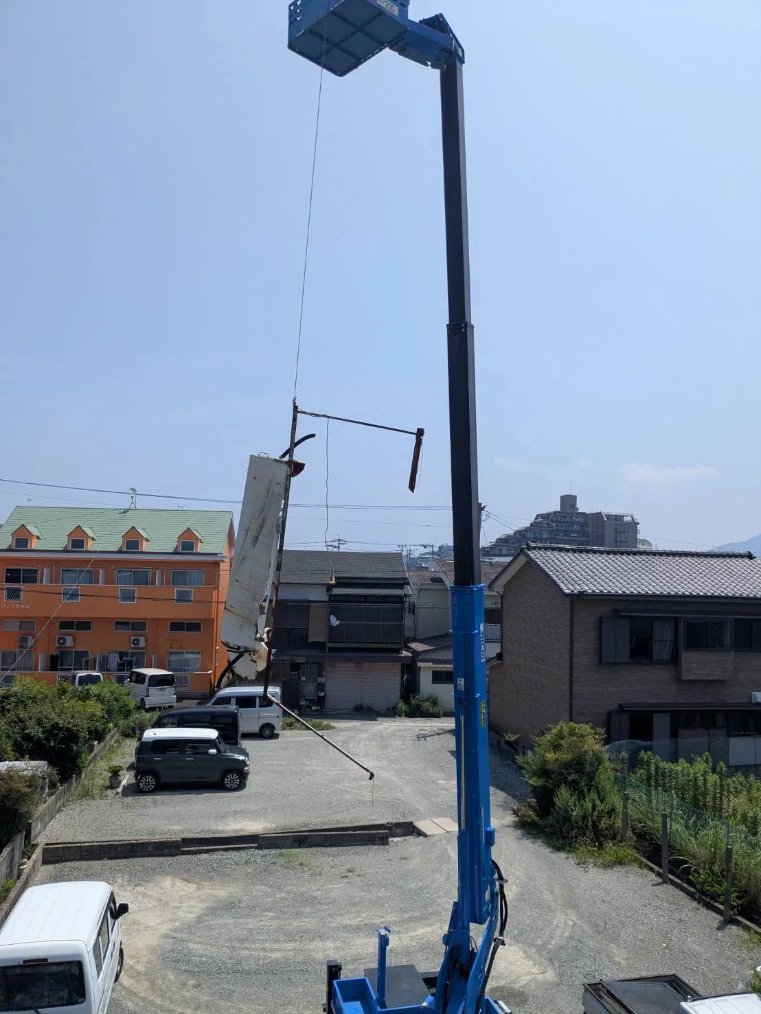 太陽光温水器の撤去